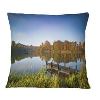 Designart Still Waters of Fall Lake - pejzažni štampani jastuk za bacanje - 16x16